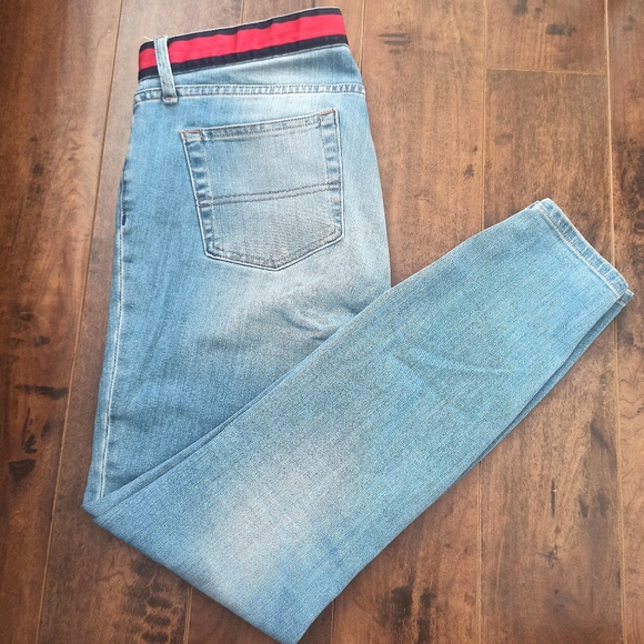 Tommy Hilfiger High Waisted Slim Fit Light Jeans - Picture 3 of 4